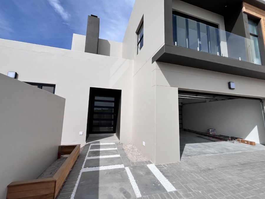 4 Bedroom Property for Sale in Sandown Western Cape